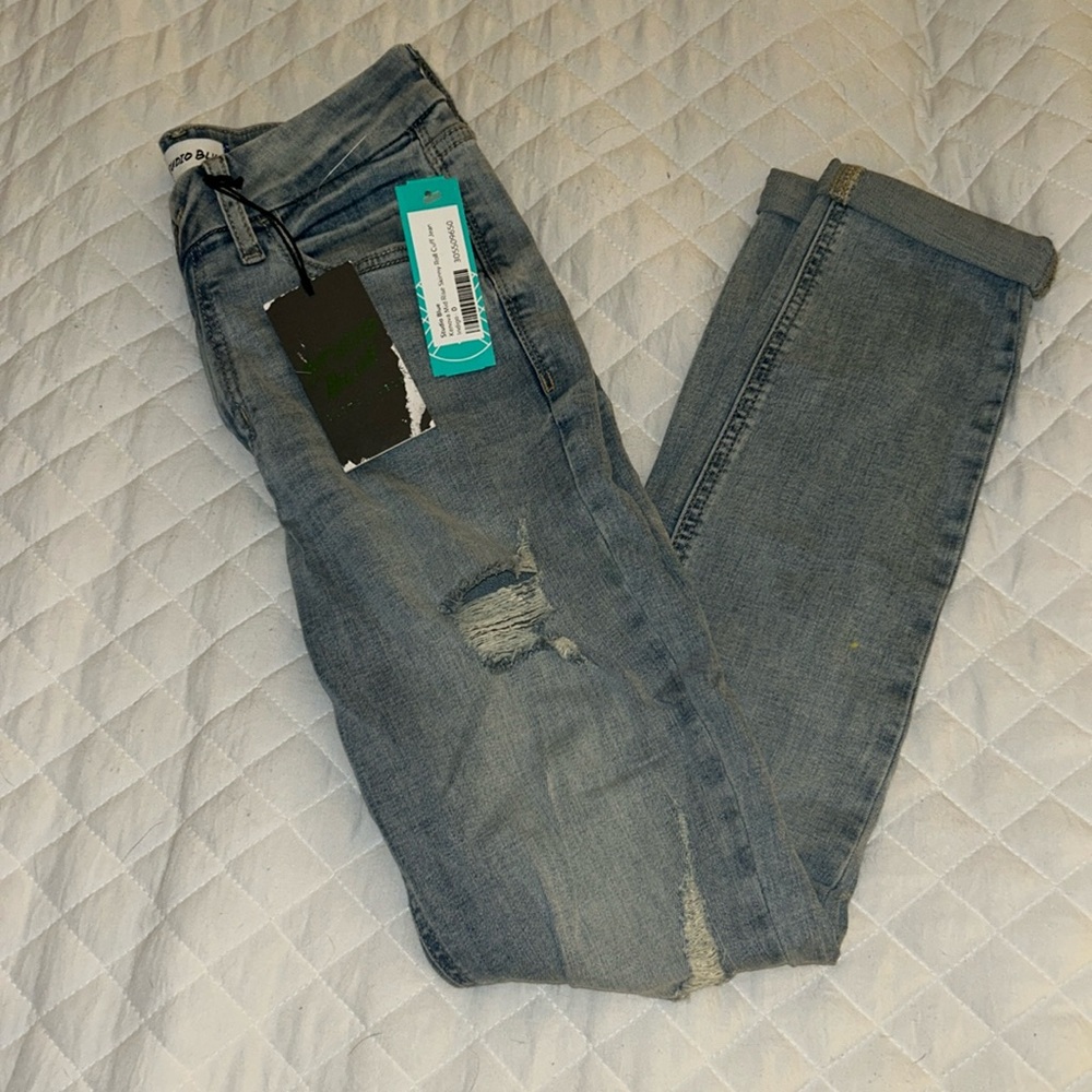 Studio Blue, Kenova Mid Rise Skinny Roll Cuff Jeans. Size 25.